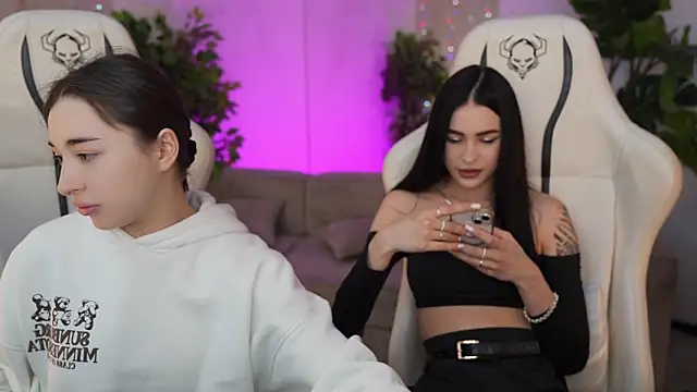 Jasmine Flow online show from 12, 3, 2025