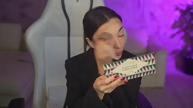 Jasmine Flow online show from 17, 11, 2025