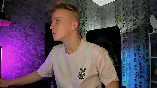 AlexxSweet online show from 24, 10, 2025