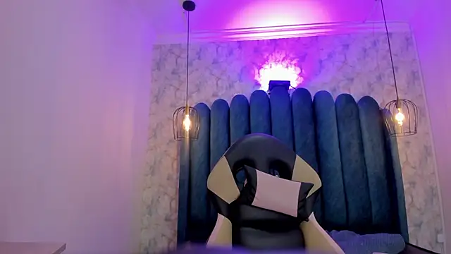 nalalye cruzz  online show from 30, 10, 2025