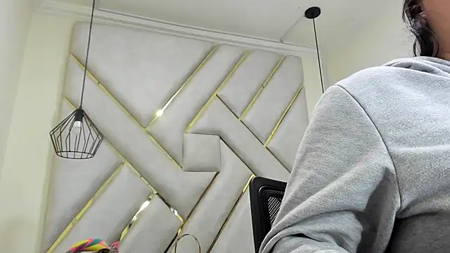 nalalye cruzz  online show from 9, 3, 2025