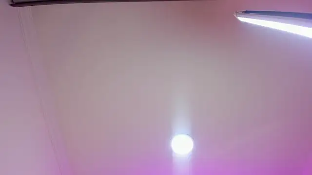 nalalye cruzz  online show from 4, 3, 2026