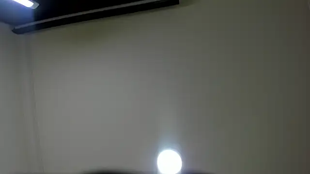Snapshot of nalalye_cruzz_ chatting on 14, 6, 2026 nalalye cruzz online show from 14, 6, 2026