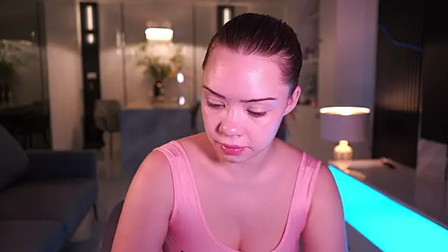 VixenMia online show from 21, 10, 2025