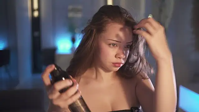 VixenMia online show from 6, 4, 2026