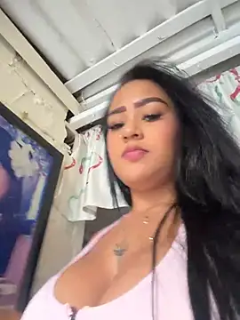 Luisa Fernandaa online show from 14, 4, 2026