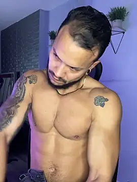 ARON TAYLER01 online show from 26, 11, 2025