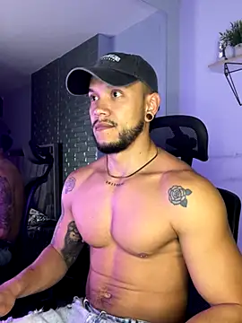 ARON TAYLER01 online show from 23, 9, 2025