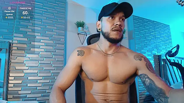 ARON TAYLER01 online show from 7, 3, 2026