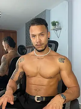 ARON TAYLER01 online show from 9, 3, 2025