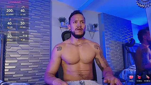 ARON TAYLER01 online show from 30, 4, 2026