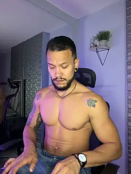 ARON TAYLER01 online show from 18, 12, 2025