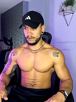 ARON TAYLER01 online show from 24, 10, 2025