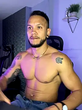 ARON TAYLER01 online show from 13, 9, 2025