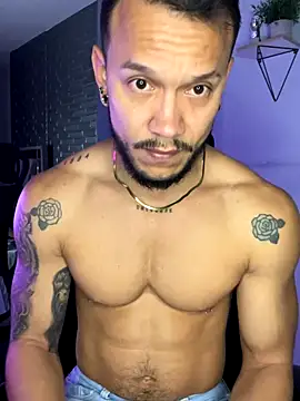 ARON TAYLER01 online show from 21, 10, 2025