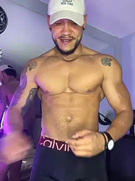 ARON TAYLER01 online show from 5, 10, 2025