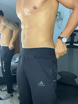 ARON TAYLER01 online show from 4, 3, 2025