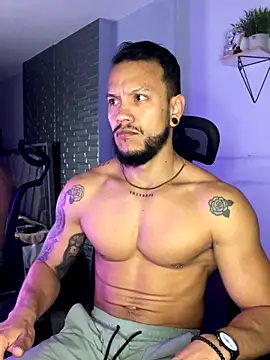 ARON TAYLER01 online show from 11, 11, 2025