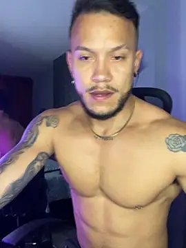 ARON TAYLER01 online show from 20, 9, 2025