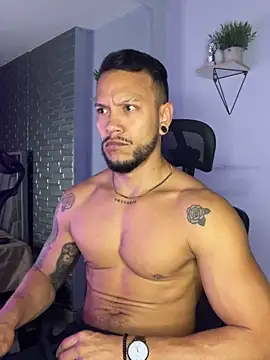 ARON TAYLER01 online show from 3, 10, 2025