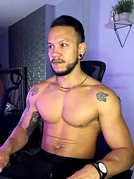 ARON TAYLER01 online show from 26, 9, 2025