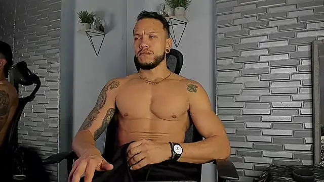 ARON TAYLER01 online show from 15, 1, 2026