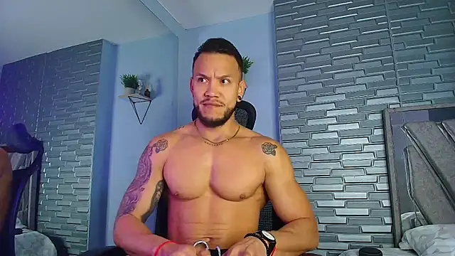 Snapshot of ARON_TAYLER01 chatting on 11, 2, 2026 ARON TAYLER01 online show from 11, 2, 2026