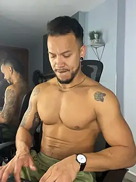 ARON TAYLER01 online show from 22, 3, 2025