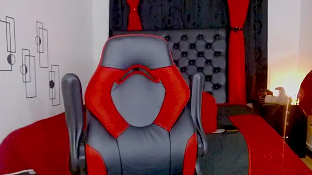 misslombana online show from 10, 11, 2025