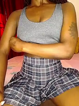 NicRaisaa online show from 22, 9, 2025