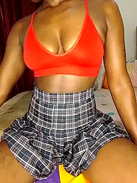 NicRaisaa online show from 3, 10, 2025