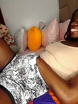 NicRaisaa online show from 2, 10, 2025