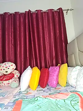 NicRaisaa online show from 6, 5, 2026