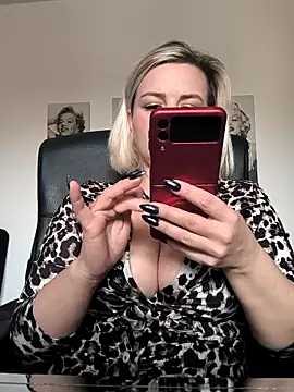 Ladykaos online show from 5, 12, 2025