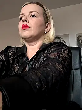 Ladykaos online show from 9, 9, 2025