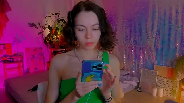 Snapshot of poli__ chatting on 16, 2, 2025 poli online show from 16, 2, 2025