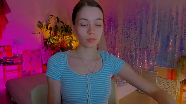 Snapshot of poli__ chatting on 3, 3, 2025 poli online show from 3, 3, 2025