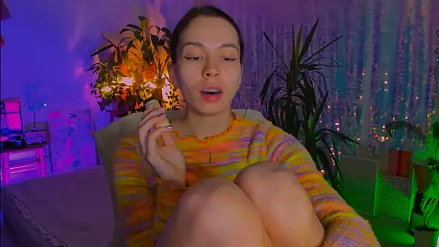 Snapshot of poli__ chatting on 27, 11, 2025 poli online show from 27, 11, 2025