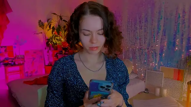 Snapshot of poli__ chatting on 7, 3, 2025 poli online show from 7, 3, 2025