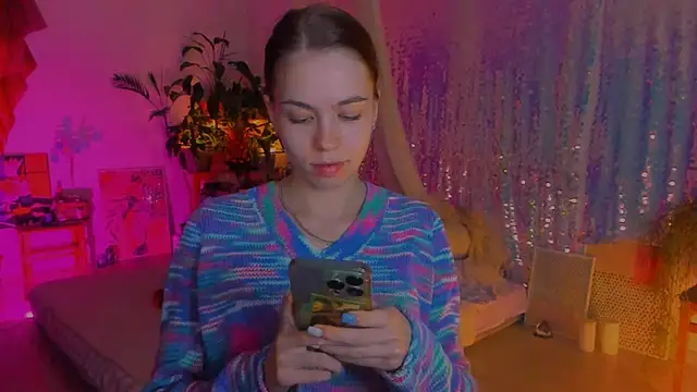 Snapshot of poli__ chatting on 11, 2, 2025 poli online show from 11, 2, 2025