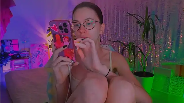 poli   online show from 12, 1, 2026