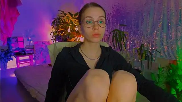 poli   online show from 5, 4, 2026