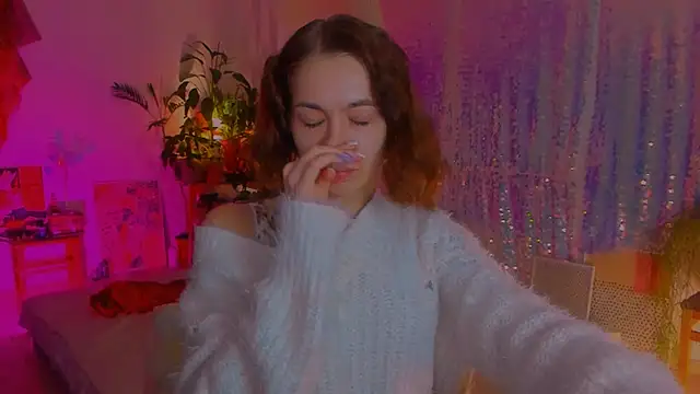 Snapshot of poli__ chatting on 11, 2, 2025 poli online show from 11, 2, 2025