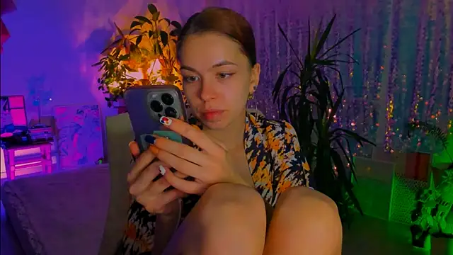 Snapshot of poli__ chatting on 15, 11, 2025 poli online show from 15, 11, 2025