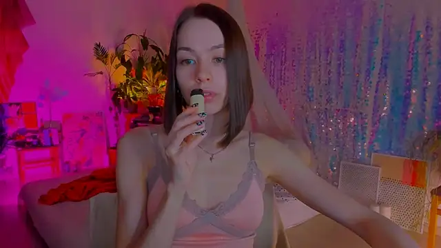 Snapshot of poli__ chatting on 12, 3, 2025 poli online show from 12, 3, 2025