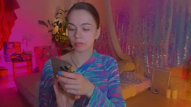 Snapshot of poli__ chatting on 11, 2, 2025 poli online show from 11, 2, 2025