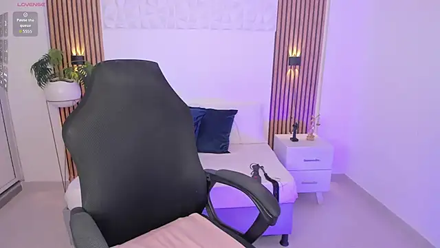 valeria acosta  online show from 23, 10, 2025