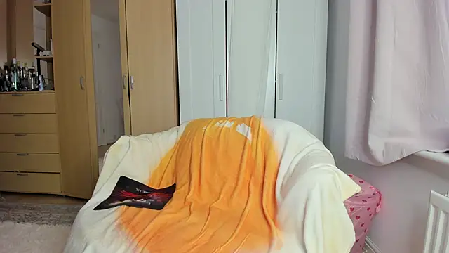 Snapshot of Rolla_Coaster chatting on 4, 3, 2025 Rolla Coaster online show from 4, 3, 2025