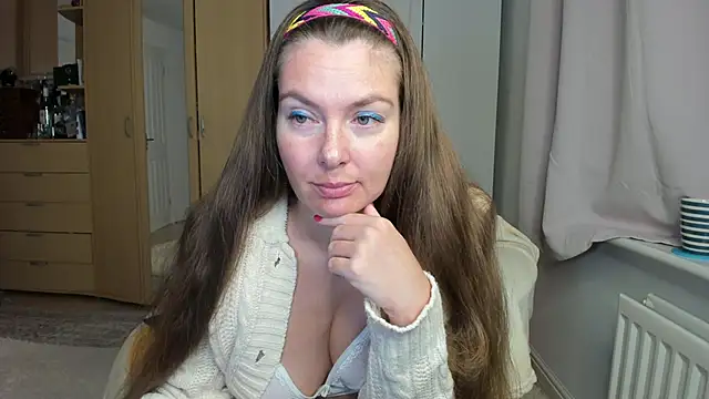 Snapshot of Rolla_Coaster chatting on 28, 11, 2025 Rolla Coaster online show from 28, 11, 2025