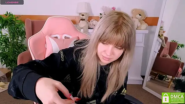 Grace and  Jacob online show from 20, 12, 2025